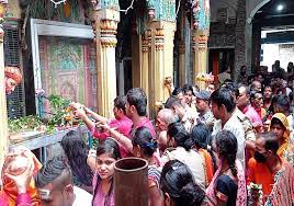 download 7 - सावन के पहले सोमवार पर अयोध्या के सिद्ध शिव पीठ नागेश्वरनाथ में भक्तों का ताता