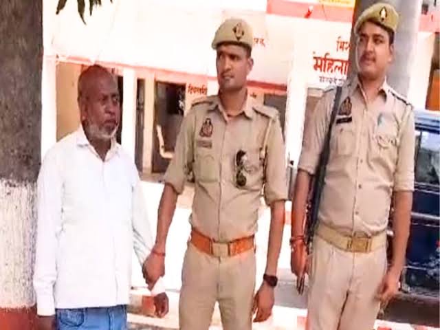 images 21 - जेई को एंटी करप्शन टीम ने रिश्वत लेते पकड़ा।