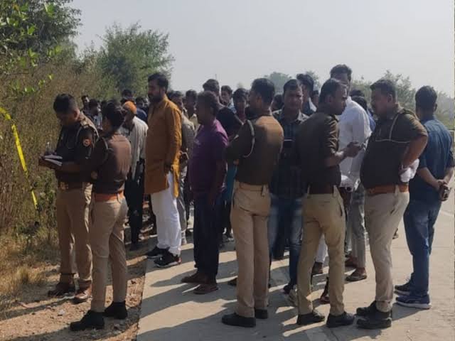 images 4 6 - हाईवे किनारे झाड़ियों में मिला महिला का शव, शिनाख्त का प्रयास कराने में जुटी पुलिस।