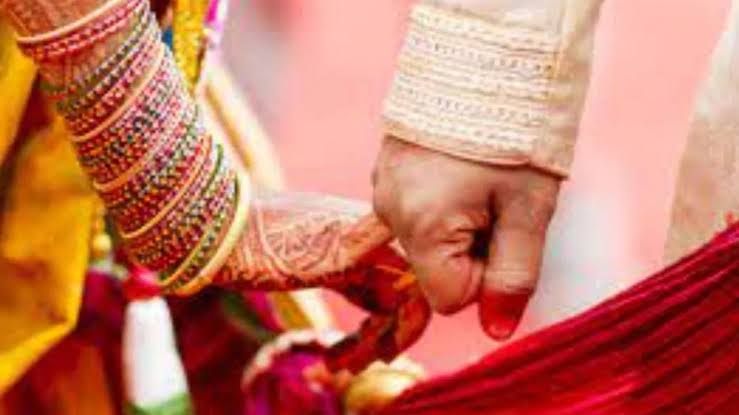 images 3 - फेसबुक से प्यार, खुद को आईएएस बता, राज्य कर अधिकारी से रचाई शादी, हुई फरार।