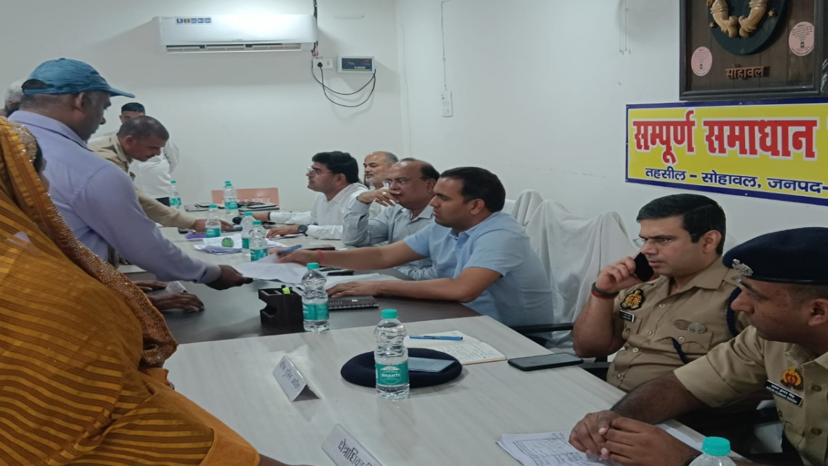 camp - अयोध्या जिलाधिकारी का आदेश-गांवों में एक दिन कैंप करें अधिकारी।