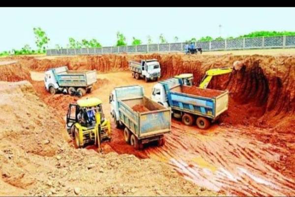 b ayodhya 060125104303 - अवैध बालू खनन पर बड़ी कार्रवाई, आधी रात चार JCB, तीन डंपर और 1 ट्रक सीज।