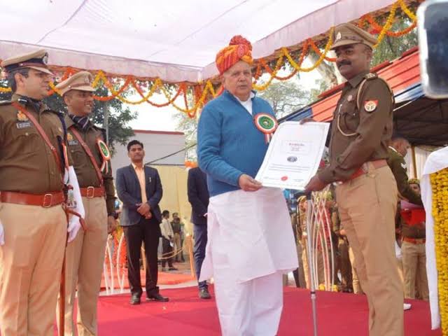 images 3 10 - डीजीपी प्रशंसा चिन्ह से नवाजे गए पुलिस अधिकारी, आरएमओ अर्जुनदेव।