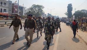 images 7 - मतदाताओं को भयमुक्त परिवेश एहसास करने के लिए सुरक्षा बलों ने किया रूट मार्च।
