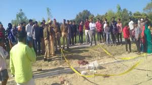 images 1 2 - युवक का ईट से सिर कुचलकर हत्या, केस दर्ज।