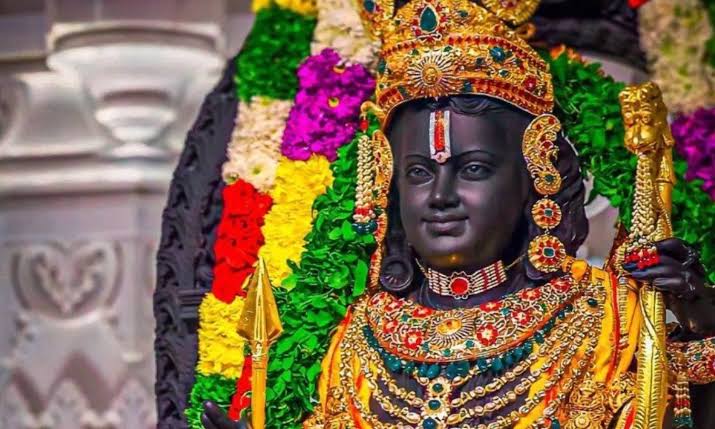 images 7 - 500 वर्षों की तपस्या पूरी, सूर्यवंशियों ने किए श्रीरामलला के दर्शन, लता चौक से श्रीराम मंदिर तक निकाली यात्रा।