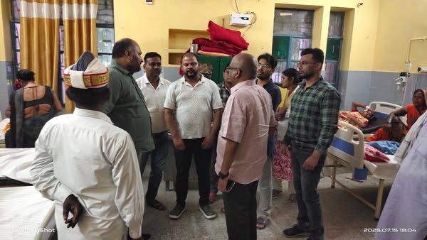 518390731 1038256088521568 848636780607605899 n - मुख्य चिकित्सा अधिकारी ने किया सीएचसी बीकापुर का निरीक्षण।