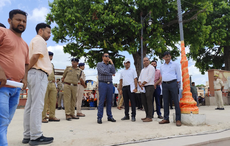Administration is alert regarding Shravan Mela and Kanwar Yatra Divisional Commissioner inspected the main routes - श्रावण मेला व कांवड़ यात्रा को लेकर प्रशासन सतर्क, मण्डलायुक्त ने प्रमुख मार्गों का किया निरीक्षण।