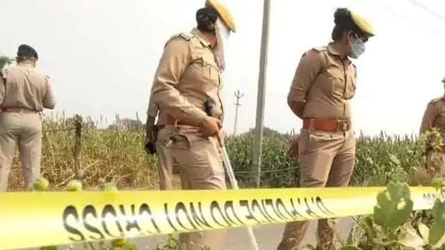 FB IMG 1756822043277 - खौफनाक वारदात, खेत में अर्धनग्न हालत में मिली युवती की लाश, प्रेमी पर हत्या का आरोप।