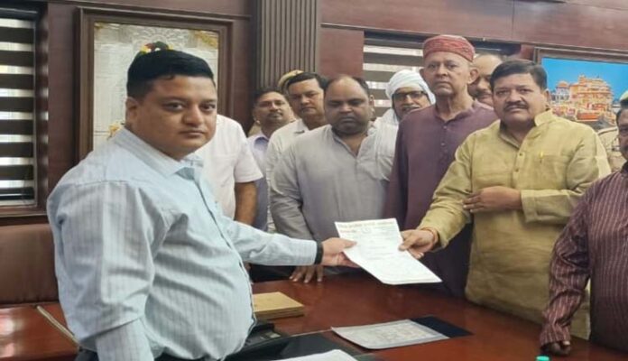 hghgh - गन्ना का मूल्य 500 रूपये घोषित किया जाए – चेतनारायण सिंह।