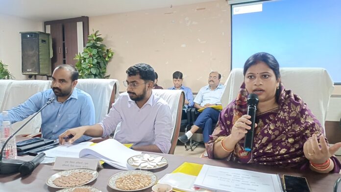 hghjjhhgjhjh - जिला पंचायत की बैठक में 228 परियोजनाओं की कार्ययोजना को सर्वसम्मति से मंजूरी।