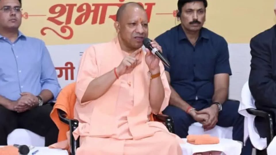llll - श्रीराम की पैड़ी पर दर्शक दीर्घा बनी आकर्षण, एक साथ बैठ सकेंगे 20 हजार श्रद्धालु।