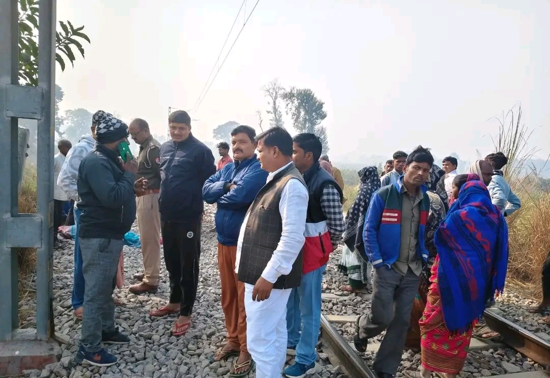 1765095639155 - 18 वर्षीय युवक की दर्दनाक मौत, चांदपुर गांव में पसरा मातम।