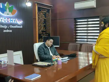 cba16fbb e14c 4f70 a820 7c99c1ea4d6d 1767876828176 - कलेक्ट्रेट कार्यालय में जनता दर्शन का आयोजन, शिकायतों के शीघ्र निस्तारण पर दिया गया जोर।