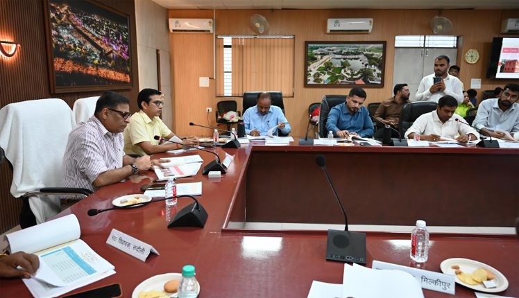 Deliberations held on 41 tourism projects worth ₹110 crore in the division floating restaurant to launch before Deepotsav - 110 करोड़ की 41 पर्यटन परियोजनाओं पर मंथन, दीपोत्सव से पहले शुरू होगा फ्लोटिंग रेस्टोरेंट।