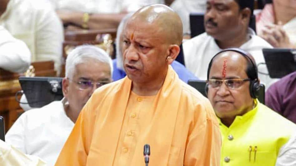 FB IMG 1785942399208 - विधानसभा में चंदा चोर कहां मिलेंगे के लगे नारे तो भड़के सीएम योगी, बोले- सपा का आचरण प्रदेश देख रहा।