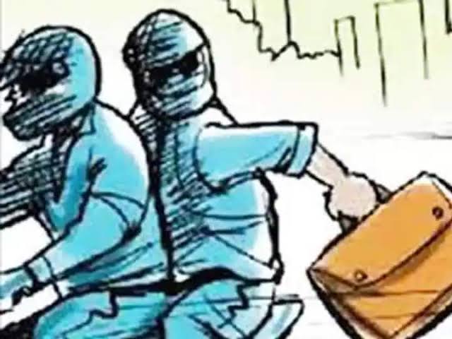 images - पंजाब के सराफा कारोबारी से 200 ग्राम सोना लूटा, बाइक सवार बदमाशों ने दिया वारदात को अंजाम।